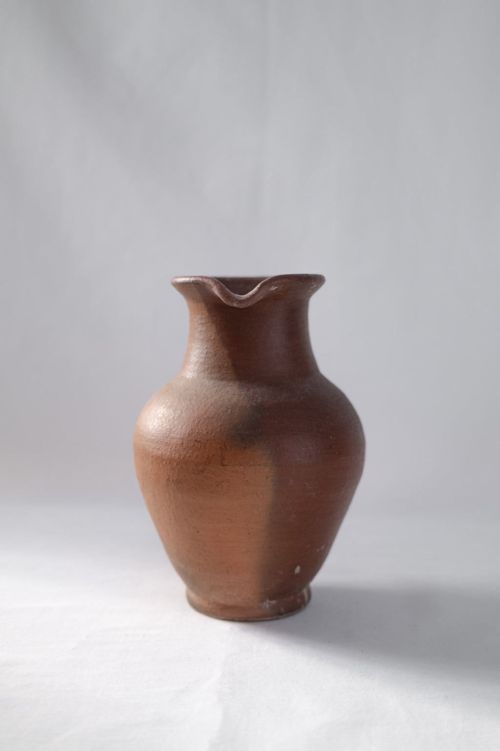 CARAFE EN GRÈS BRUN/ORANGÉ