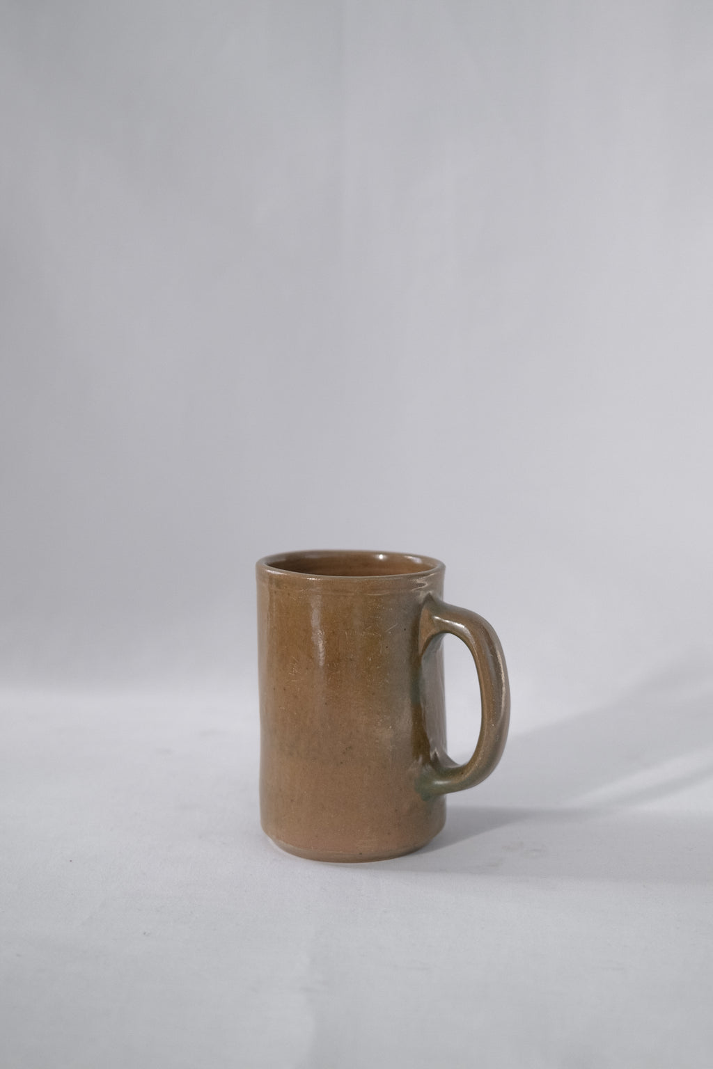 TASSE EN CÉRAMIQUE BRUN/VERDATRE