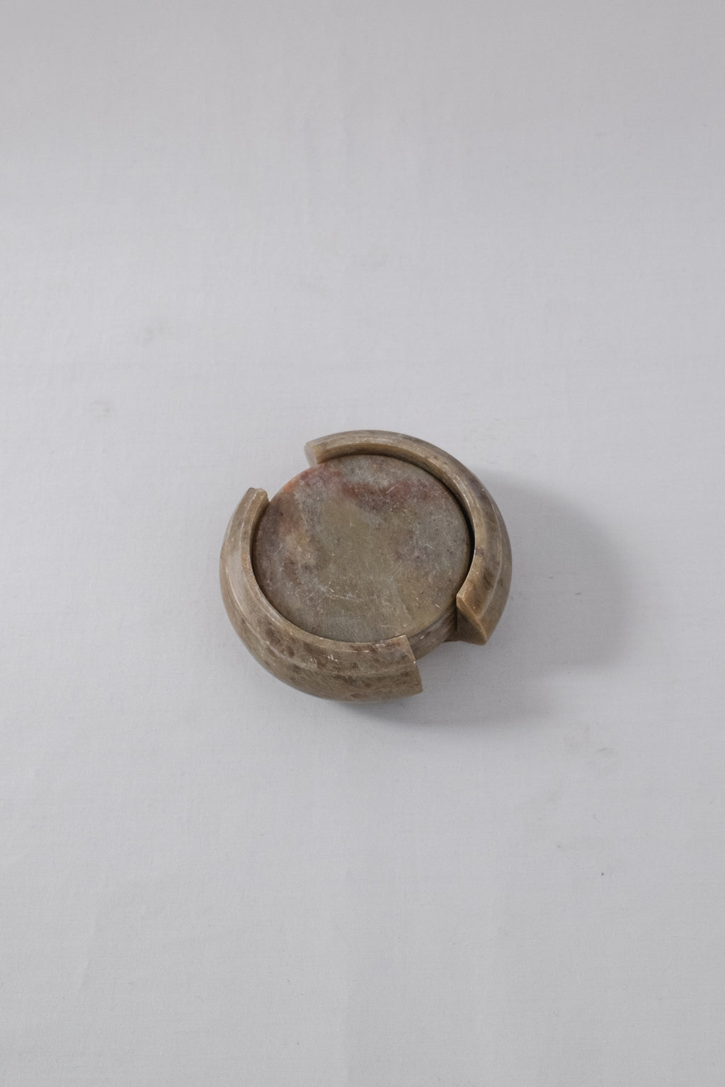 SOUS-VERRES EN PIERRE VERTE/BEIGE