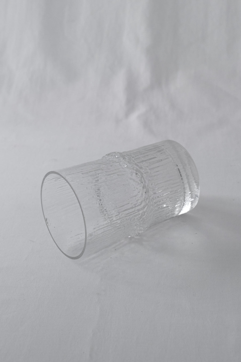 VASE EN VERRE BULLÉ