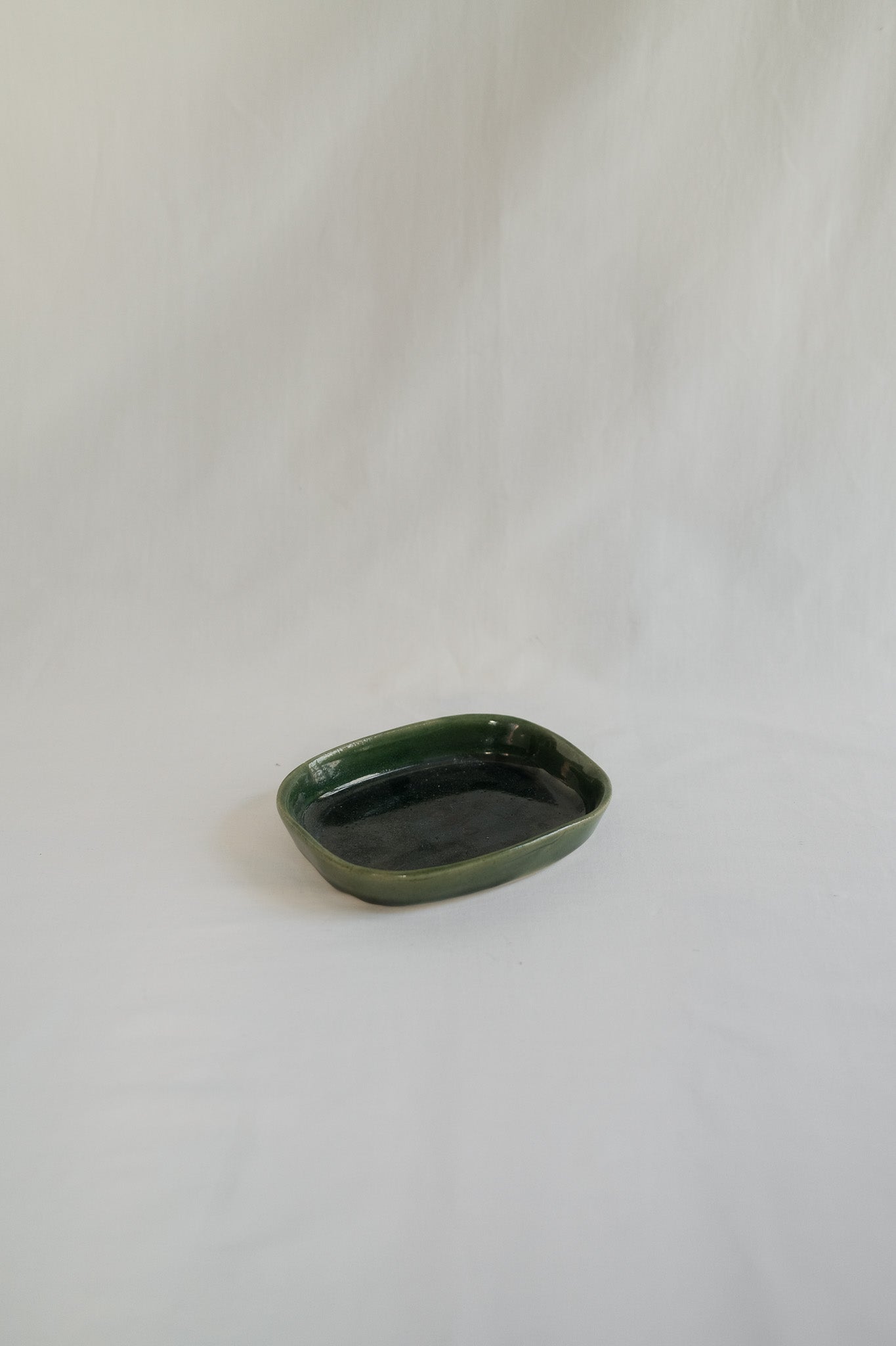 VIDE-POCHES EN CÉRAMIQUE VERTE