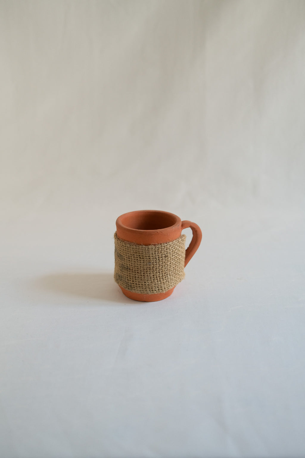TASSE EN TERRE CUITE