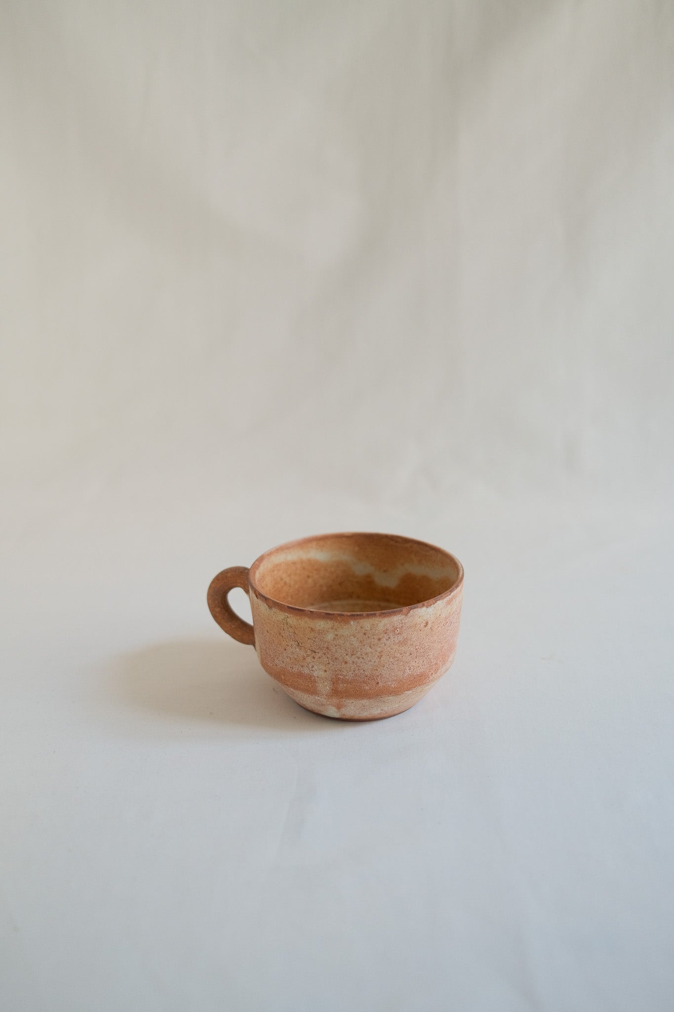 TASSE EN GRÈS BRUN