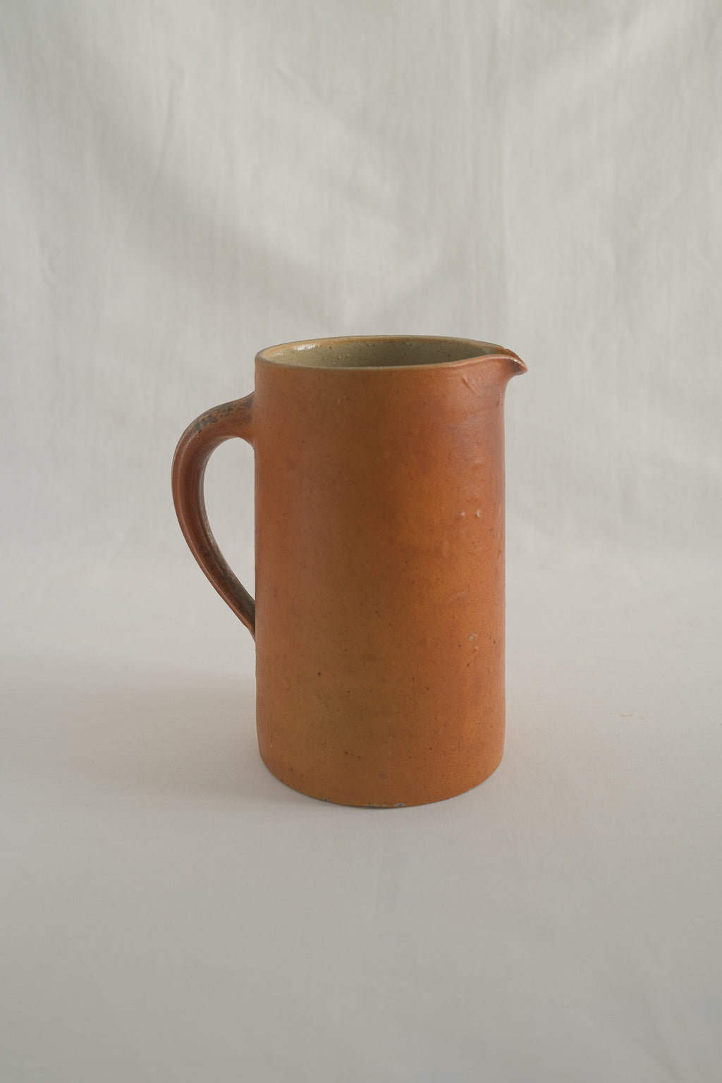 CARAFE EN GRÈS BRUN
