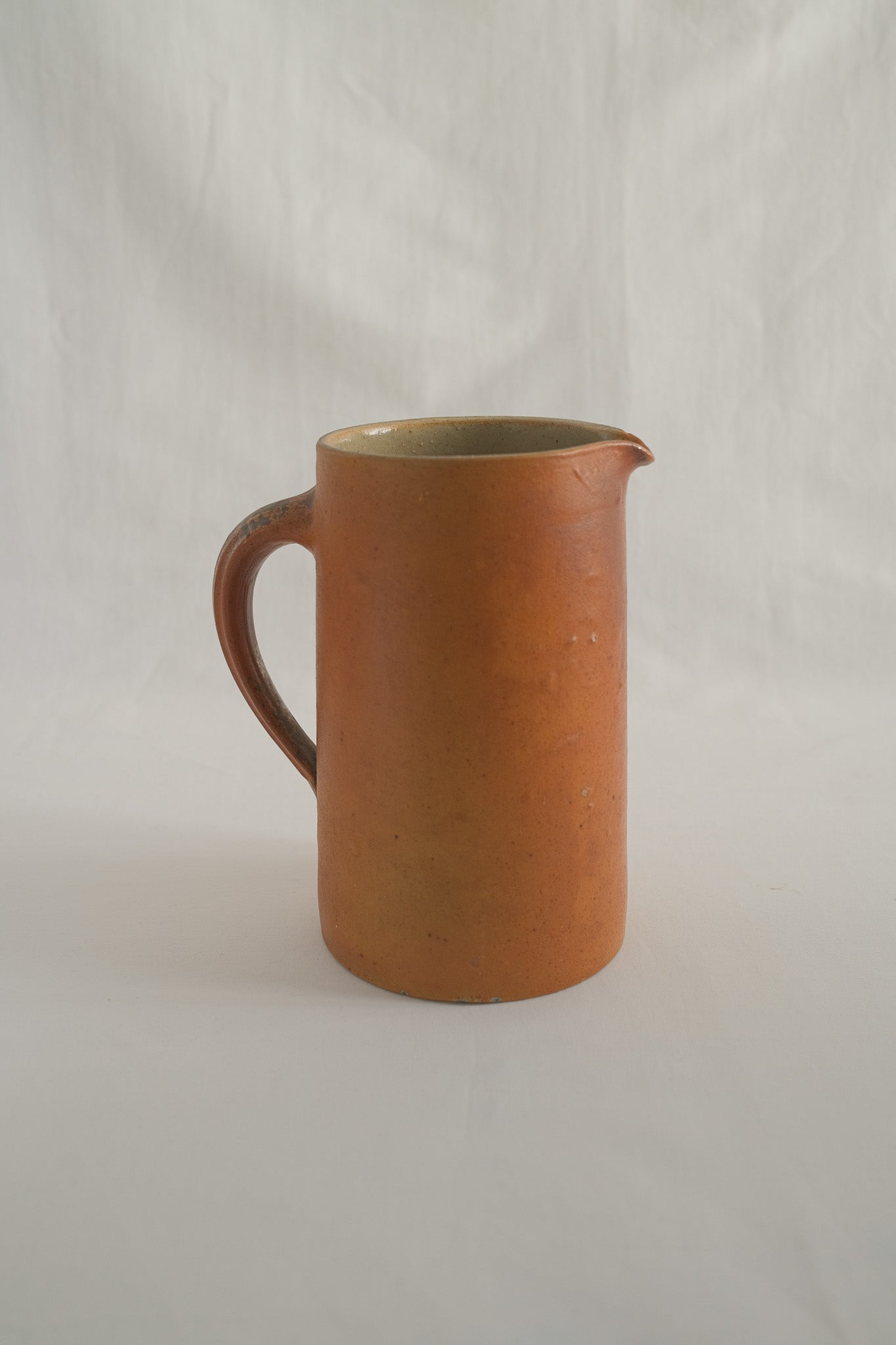 CARAFE EN GRÈS BRUN
