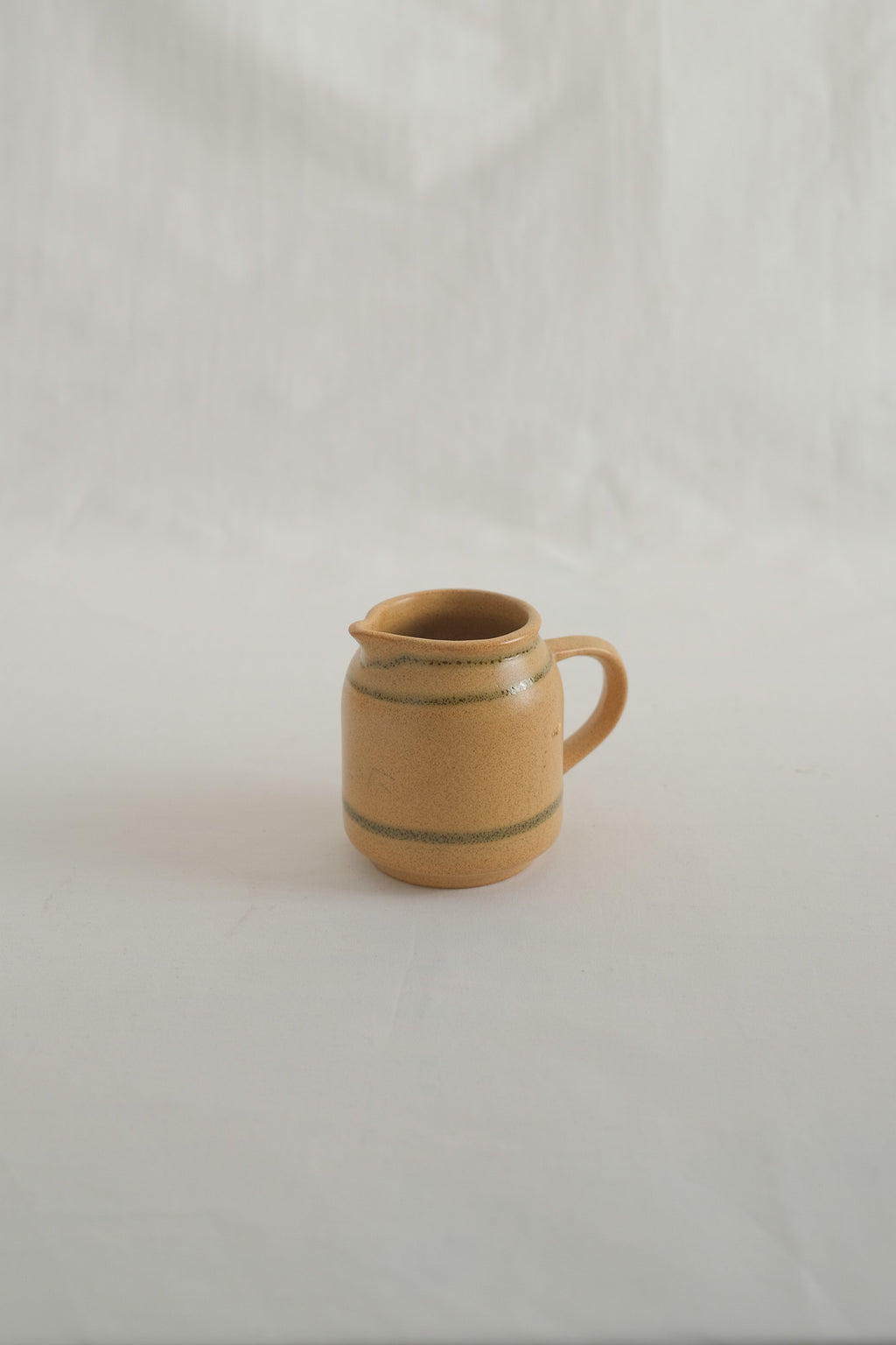 PETITE CARAFE EN CÉRAMIQUE