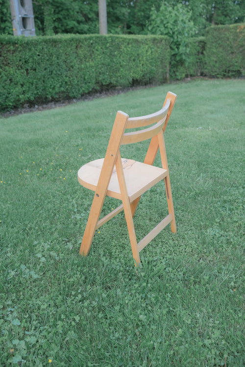 CHAISE PLIANTE EN BOIS