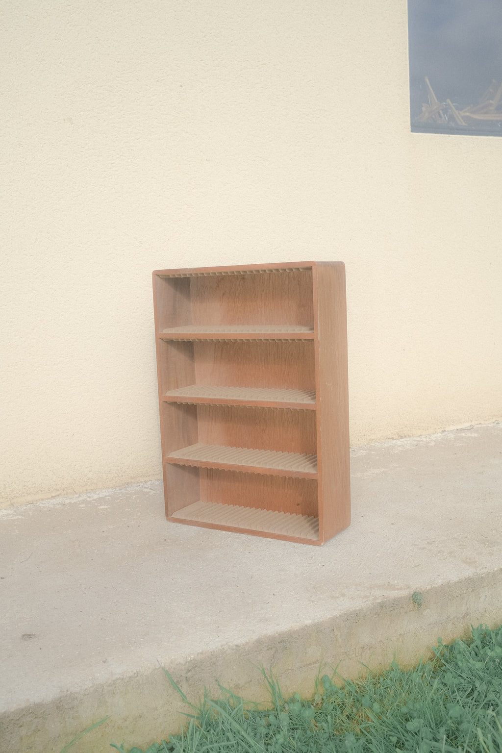 ÉTAGÈRE À CD EN BOIS
