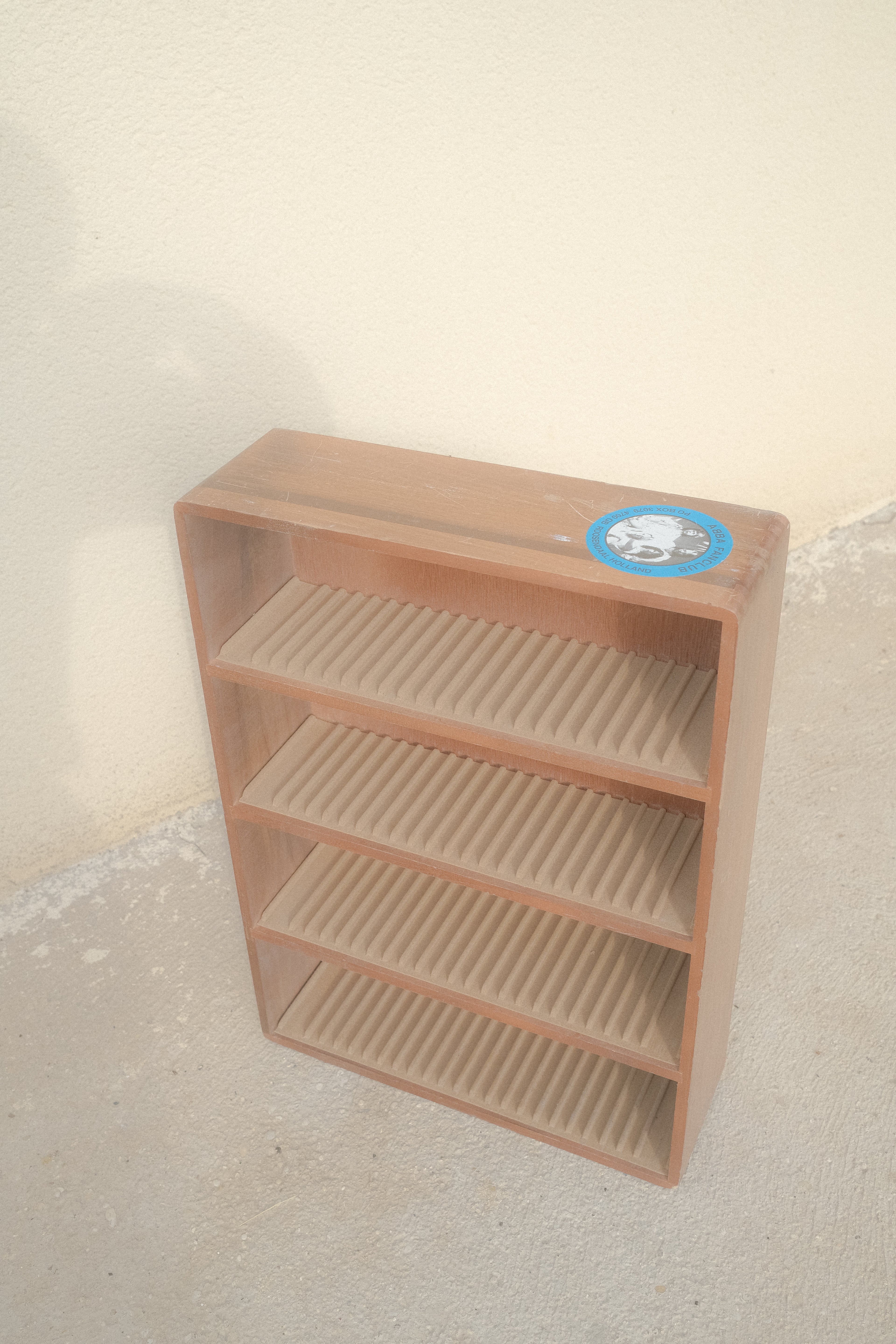 ÉTAGÈRE À CD EN BOIS
