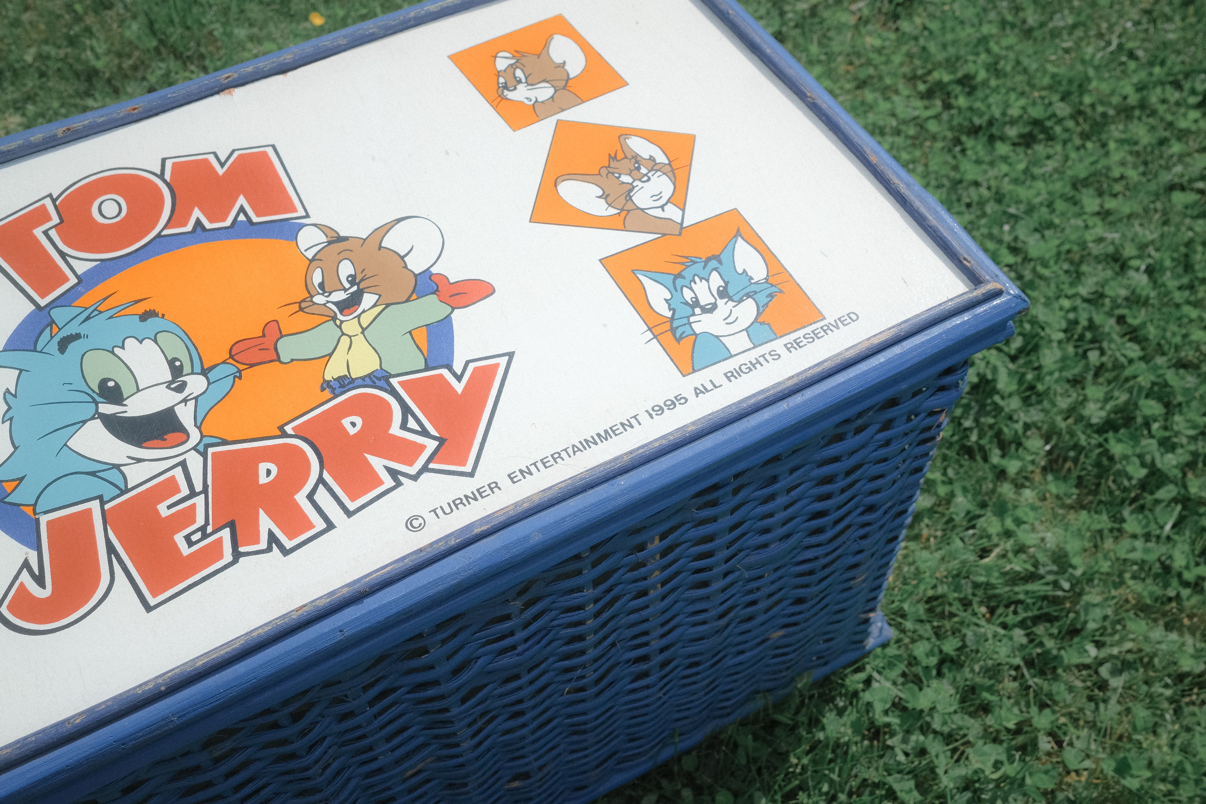 MALLE À JOUETS EN OSIER TOM & JERRY – ANNÉES 1990