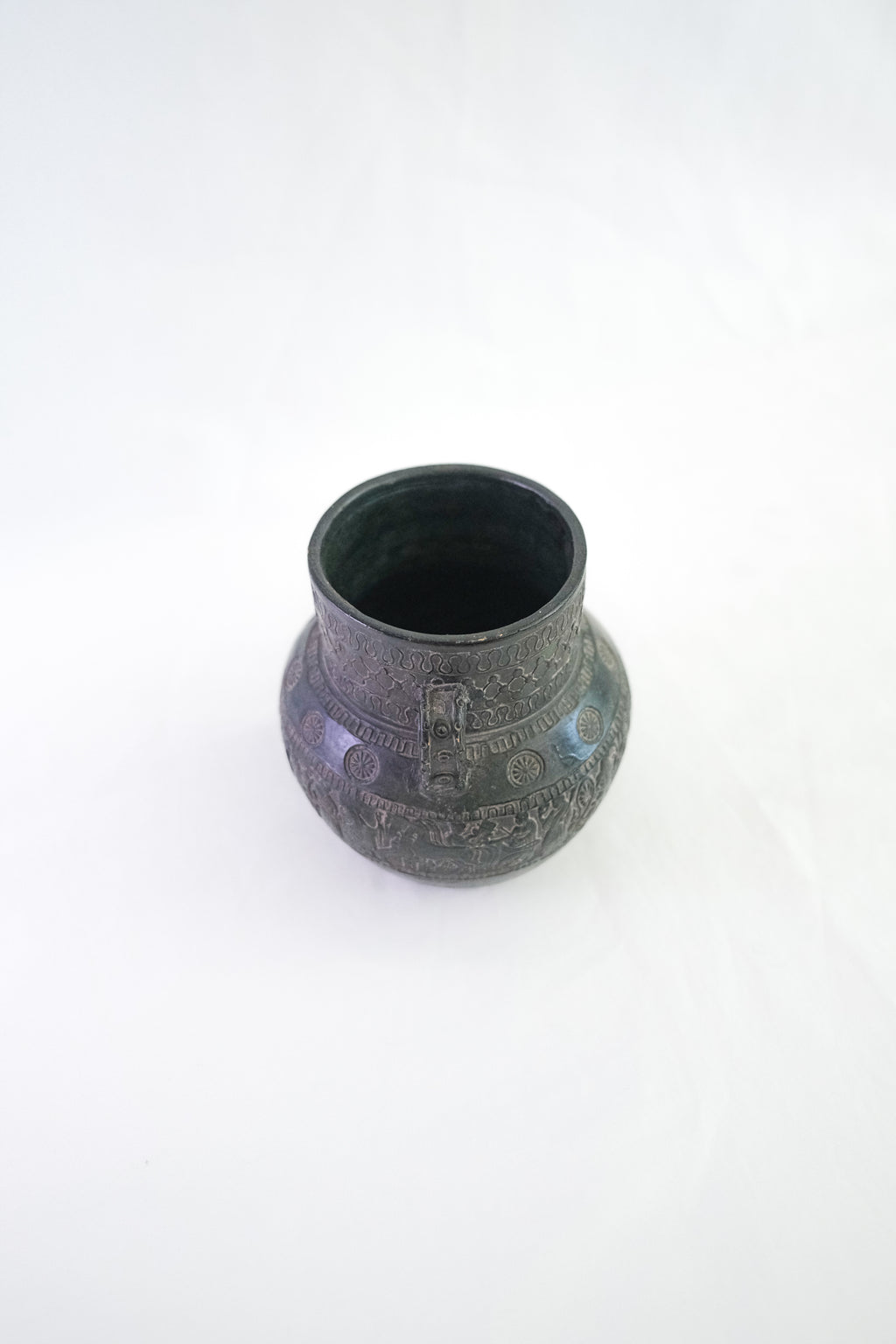 VASE EN GRÈS PATINÉ À DEUX ANSES, XXE SIÈCLE.