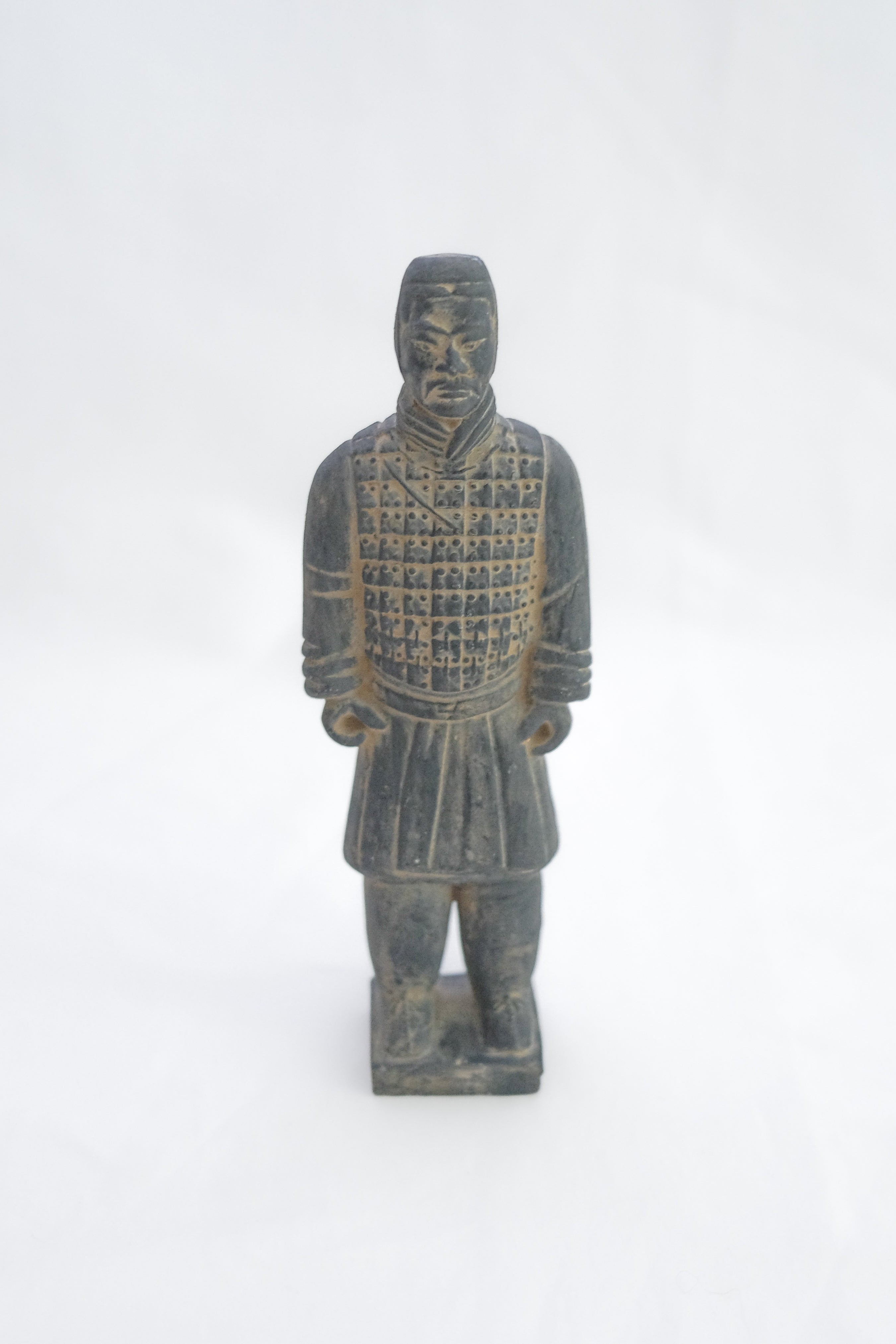 STATUETTE GUERRIER ASIATIQUE EN PIERRE