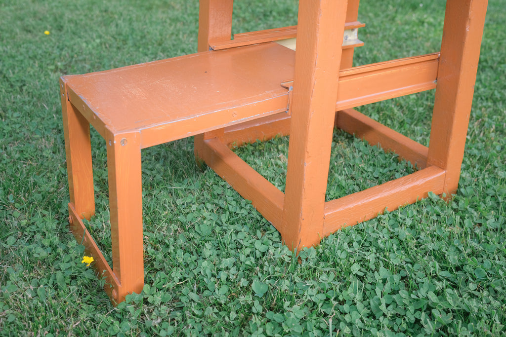 TABOURET / ESCABEAU D’ATELIER EN BOIS ET MÉTAL ORANGE