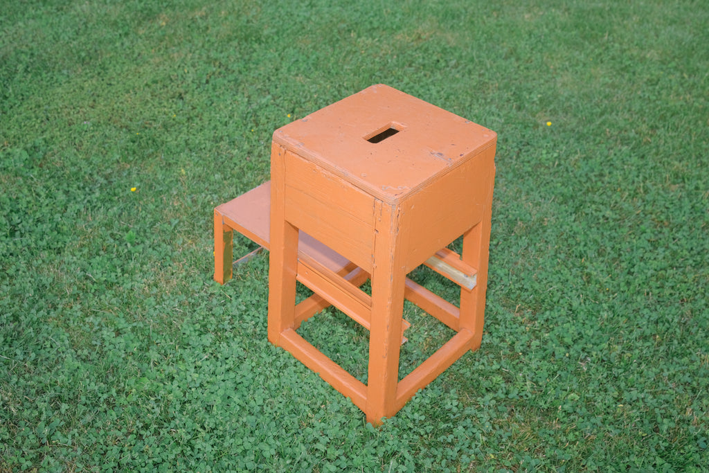 TABOURET / ESCABEAU D’ATELIER EN BOIS ET MÉTAL ORANGE