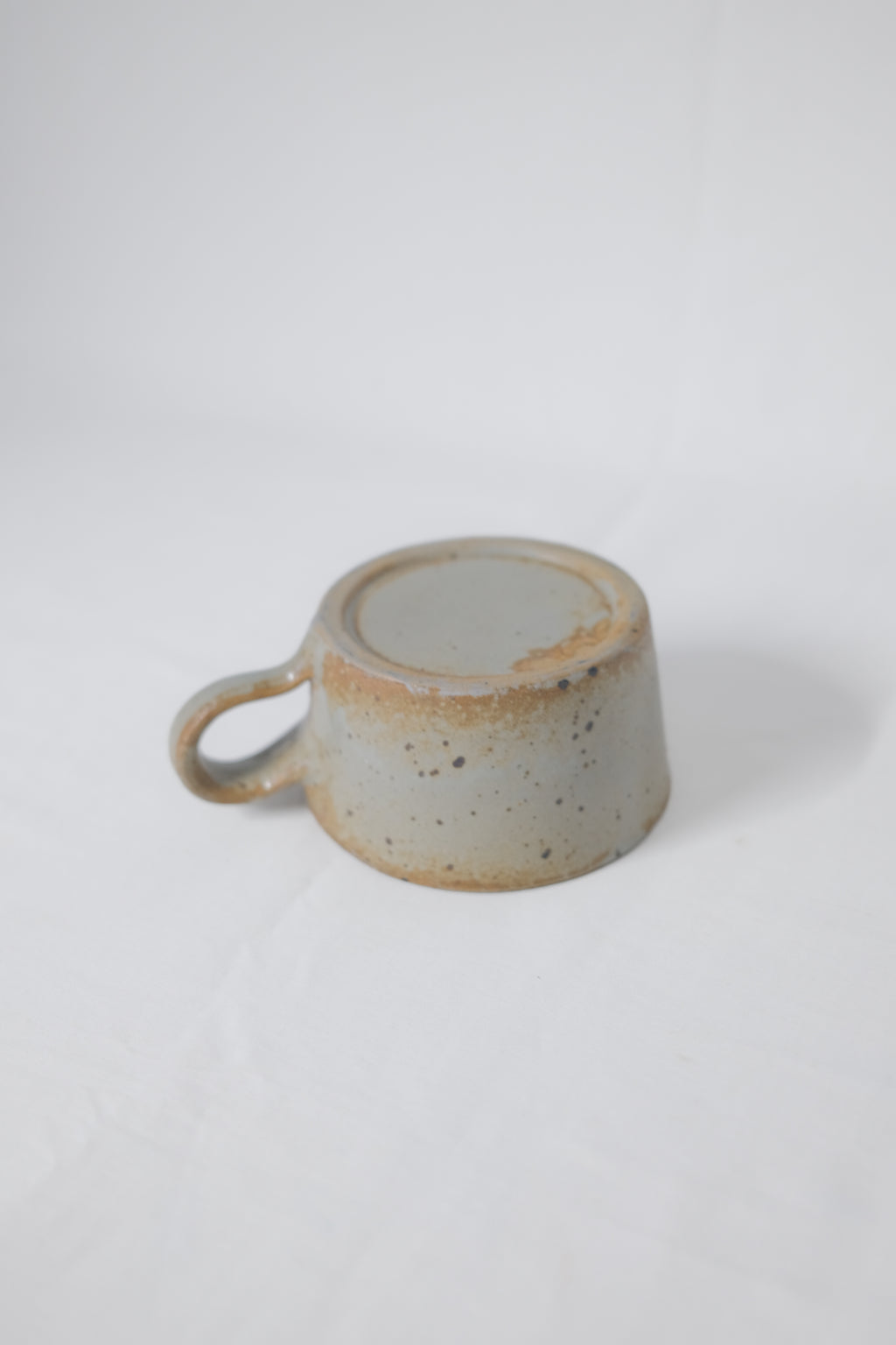TRIO DE TASSES EN GRÈS GRIS/BRUN
