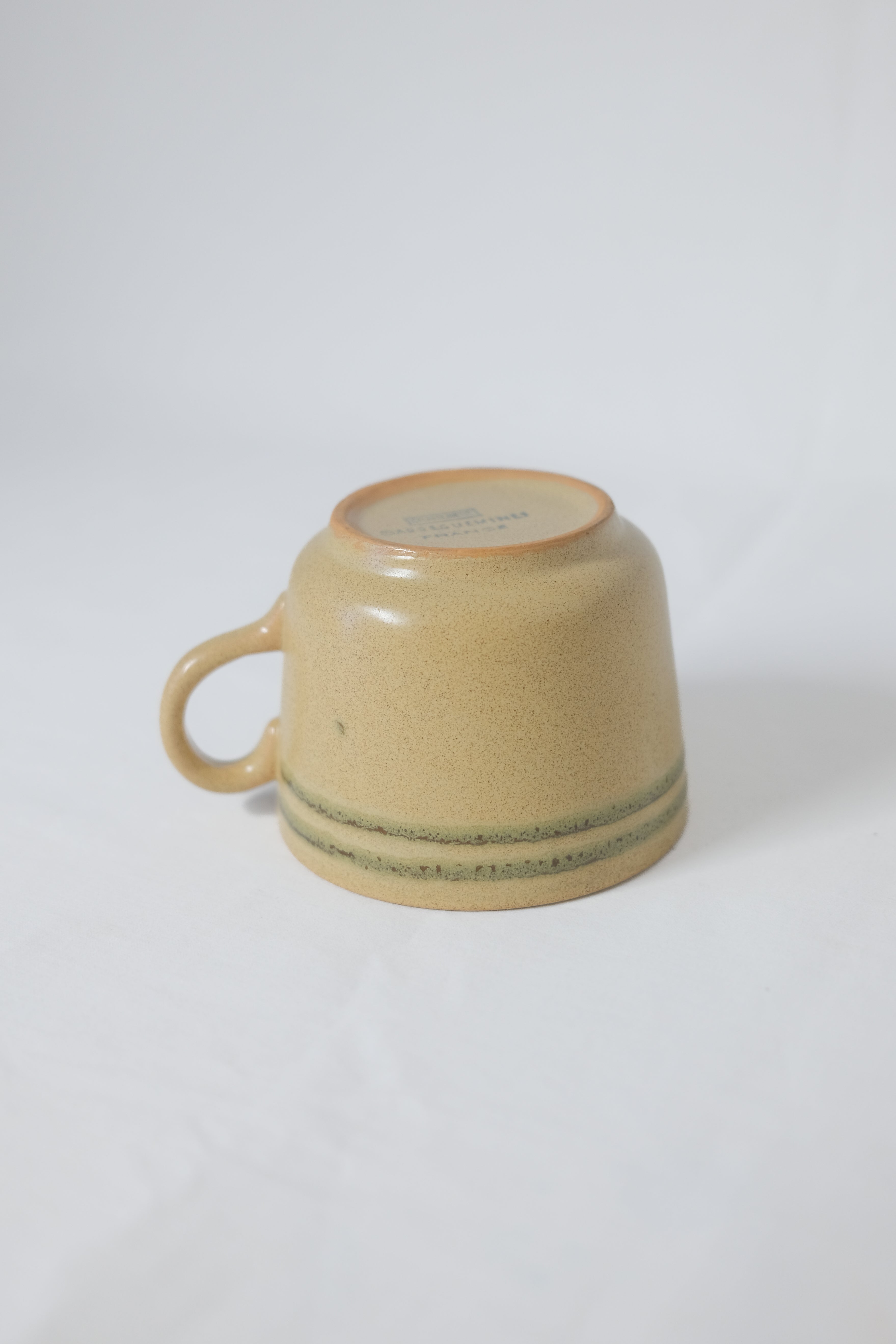 TASSE EN GRÈS BRUN/ORANGÉ