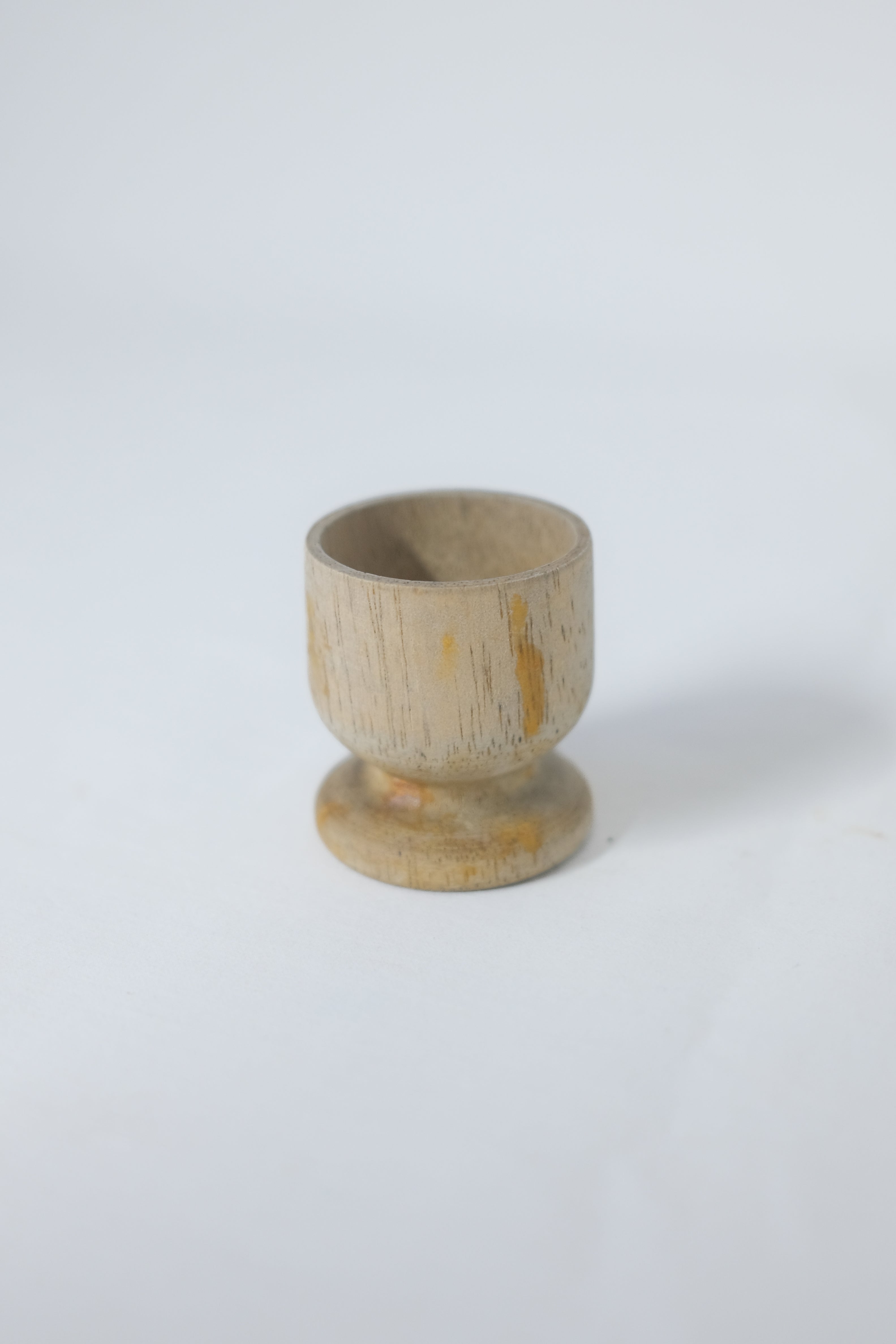 TRIO DE COQUETIERS EN BOIS