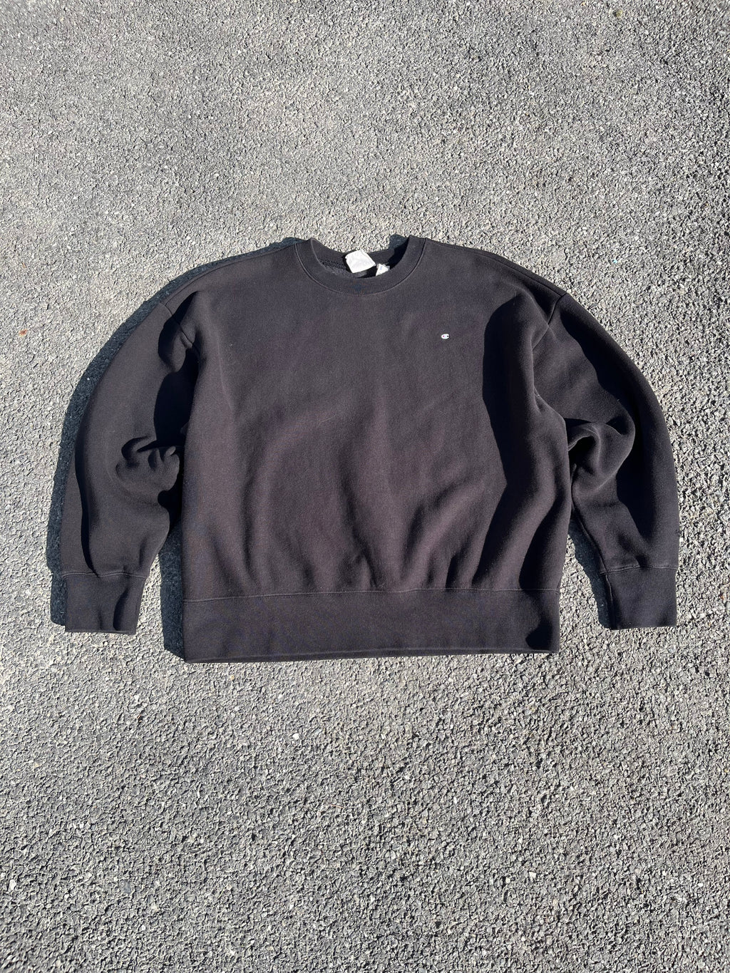 SWEAT CHAMPION NOIR AVEC MINI LOGO