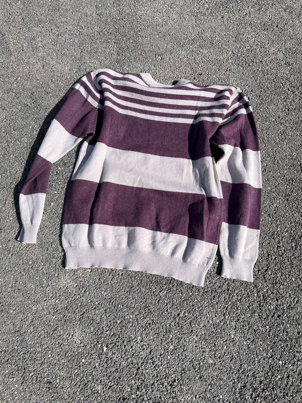 PULL EN LAINE RAYÉ BORDEAUX ET GRIS