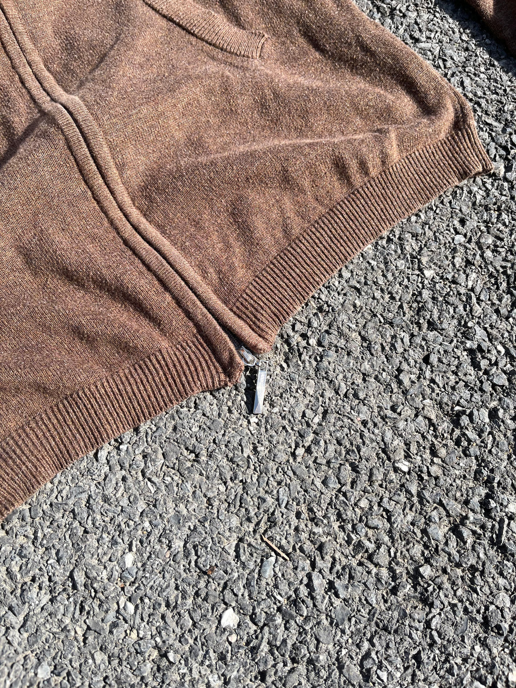 GILET MARRON AVEC ÉTOILE AU DOS