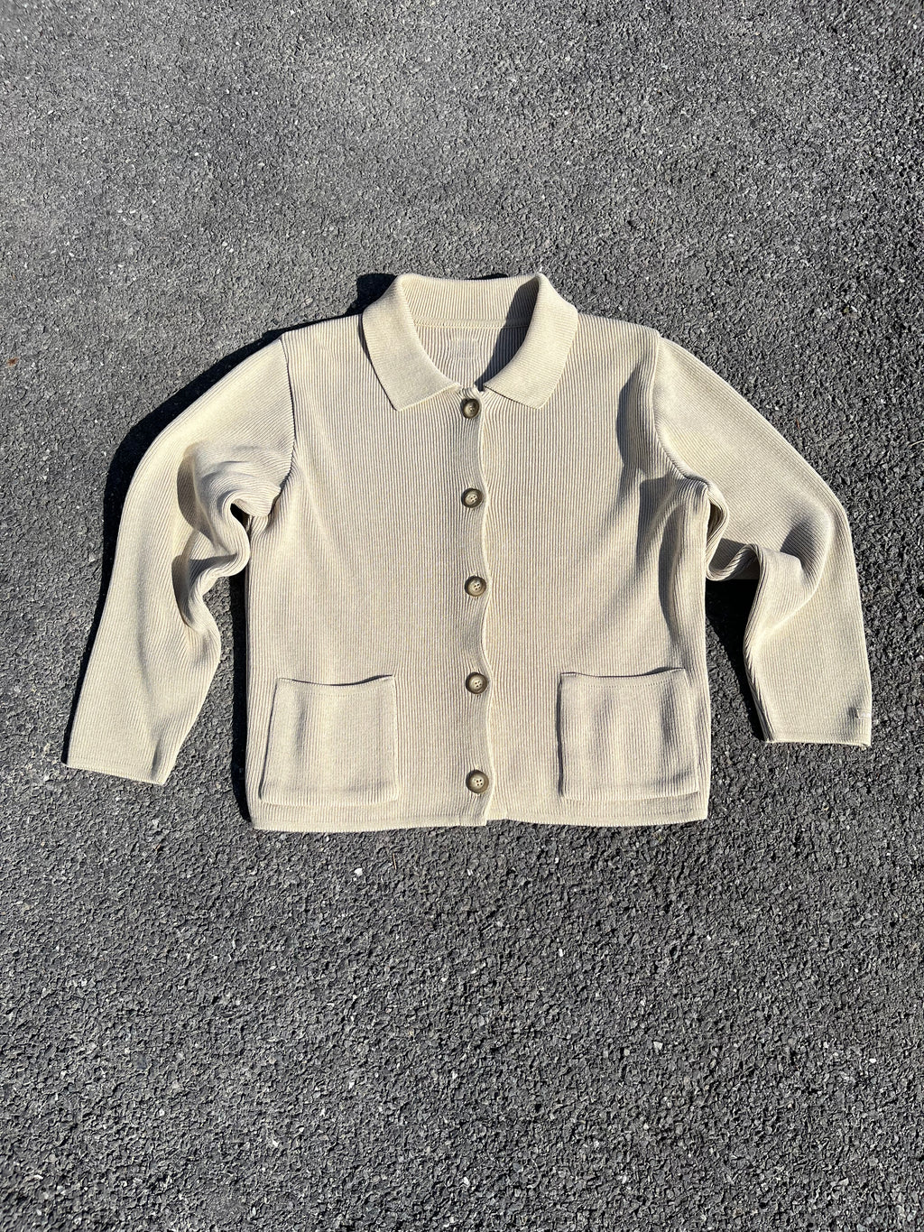 GILET BEIGE À BOUTON