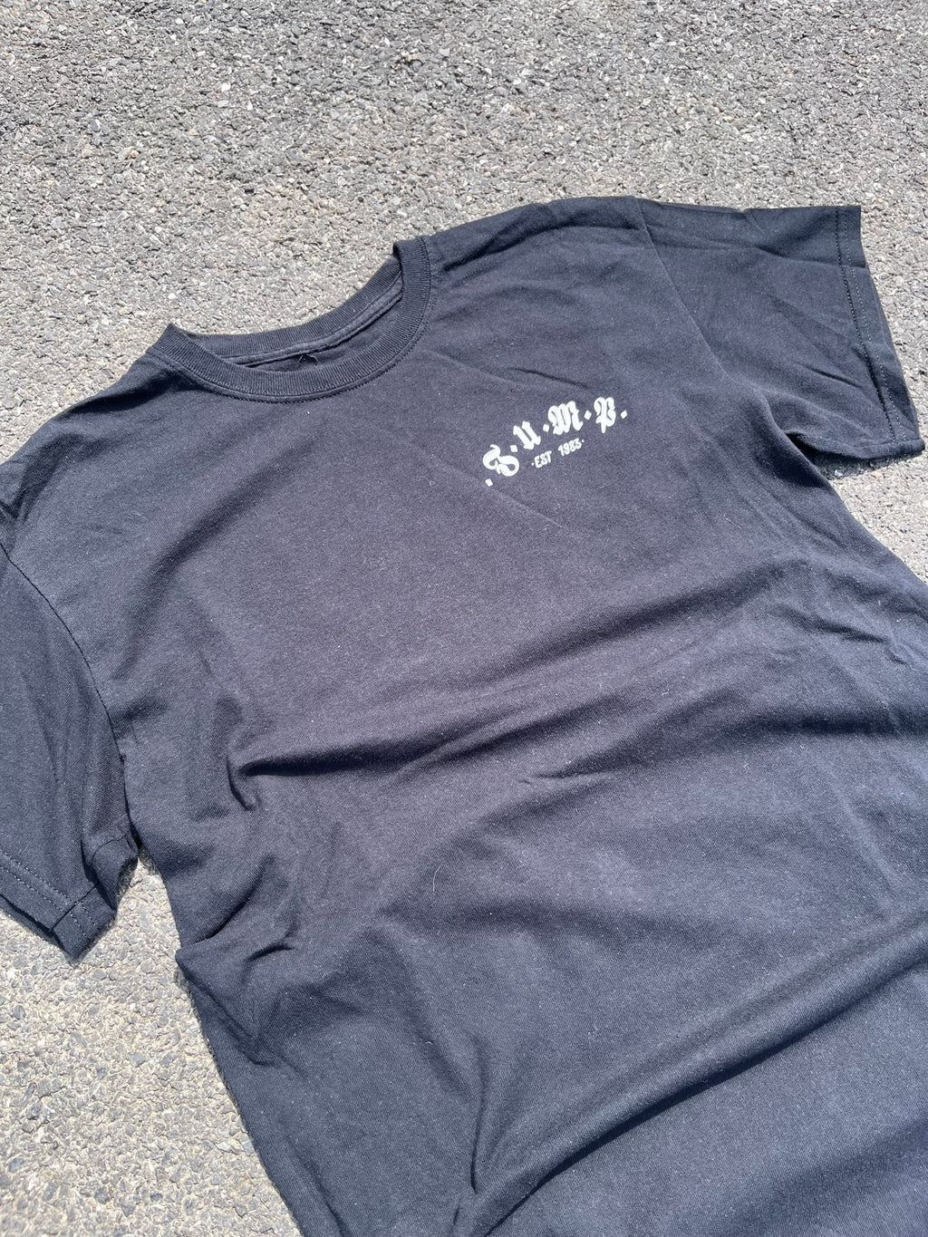 T-SHIRT DE ROCK NOIR