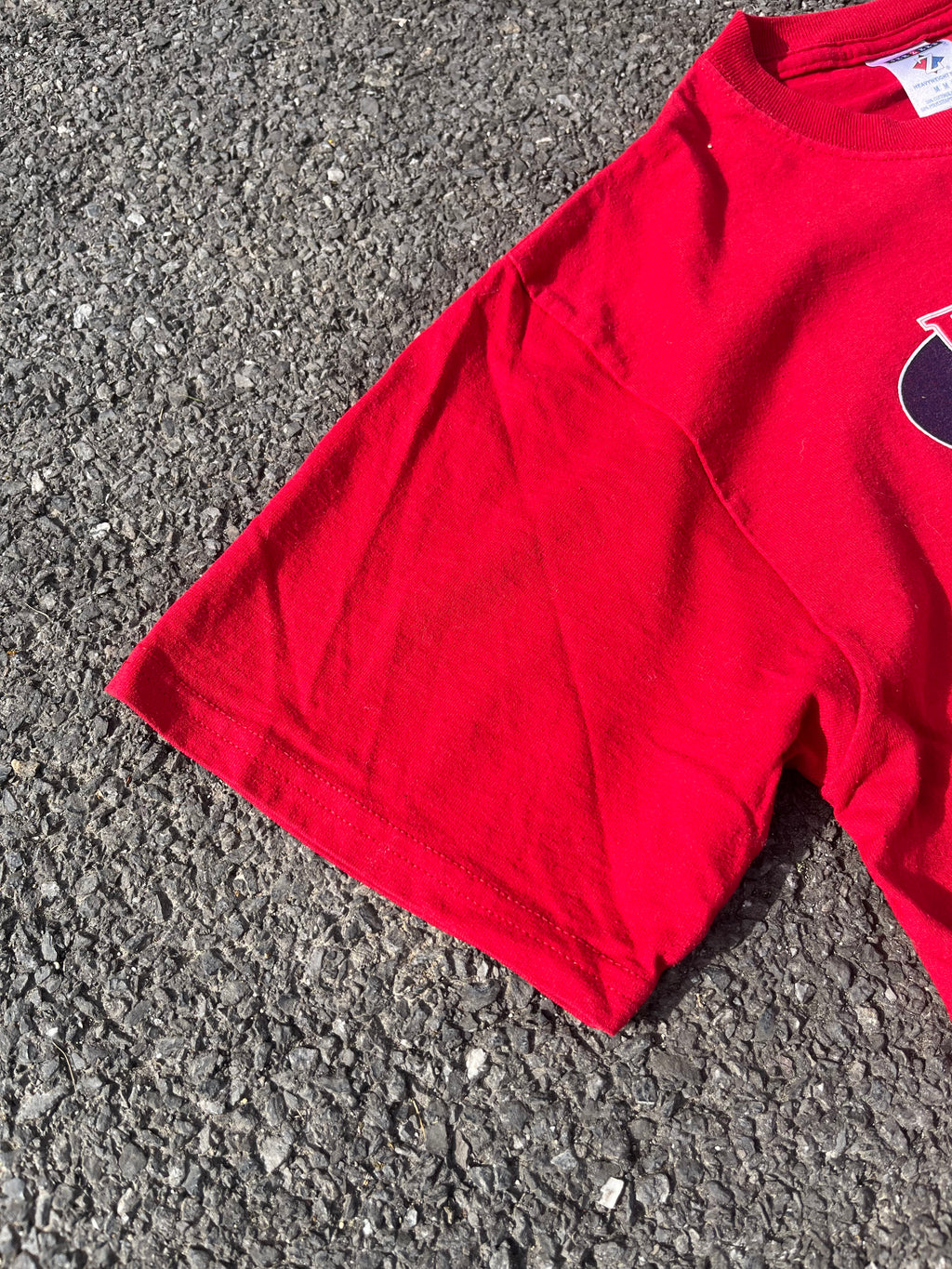 T-SHIRT D'UNIVERSITÉ ROUGE