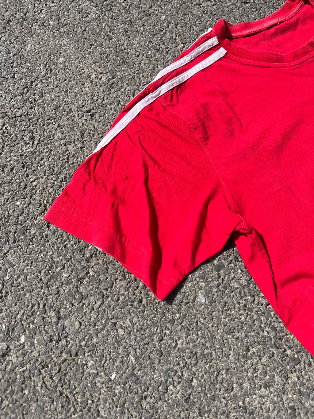 T-SHIRT ADIDAS ROUGE