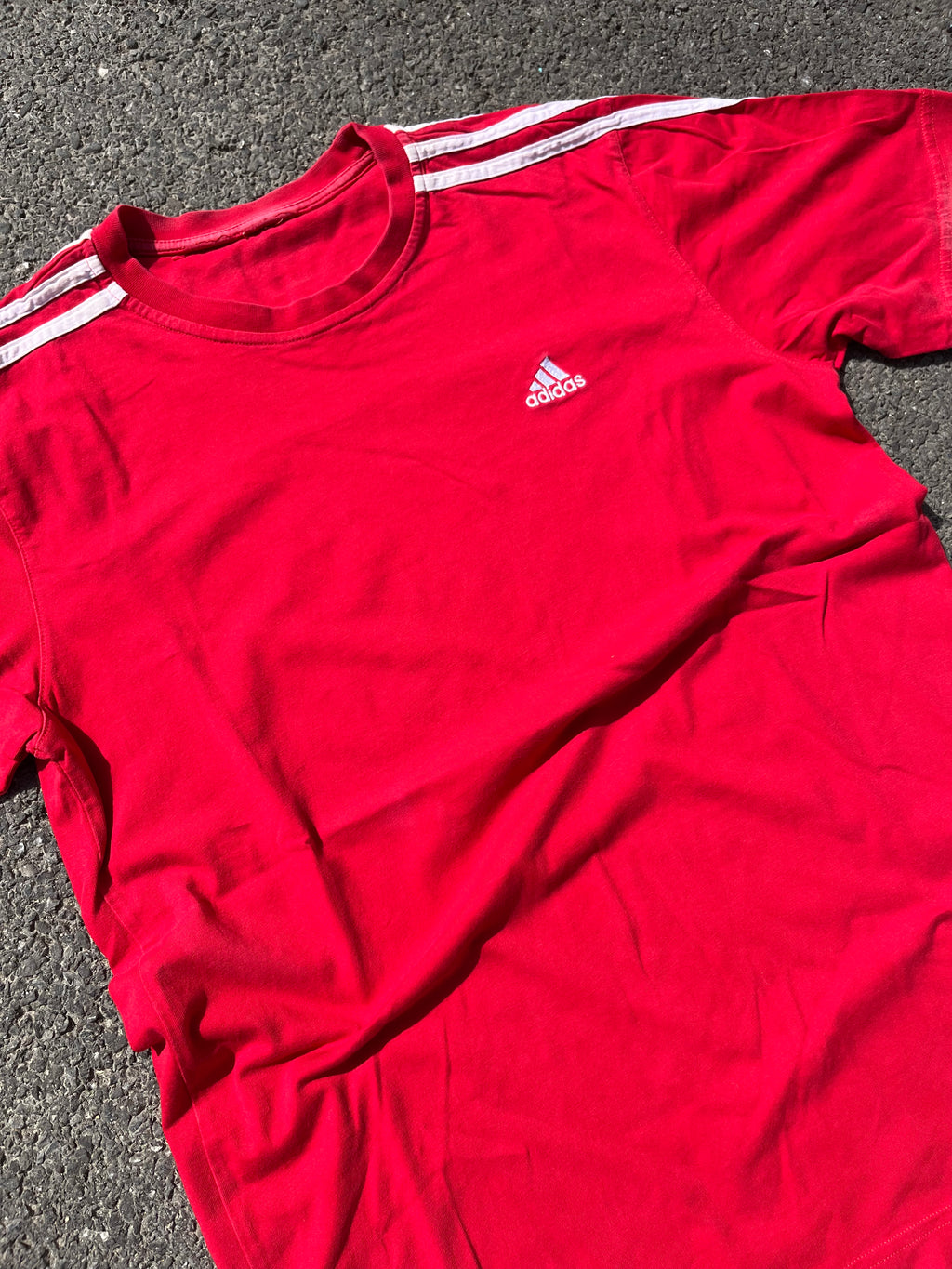 T-SHIRT ADIDAS ROUGE
