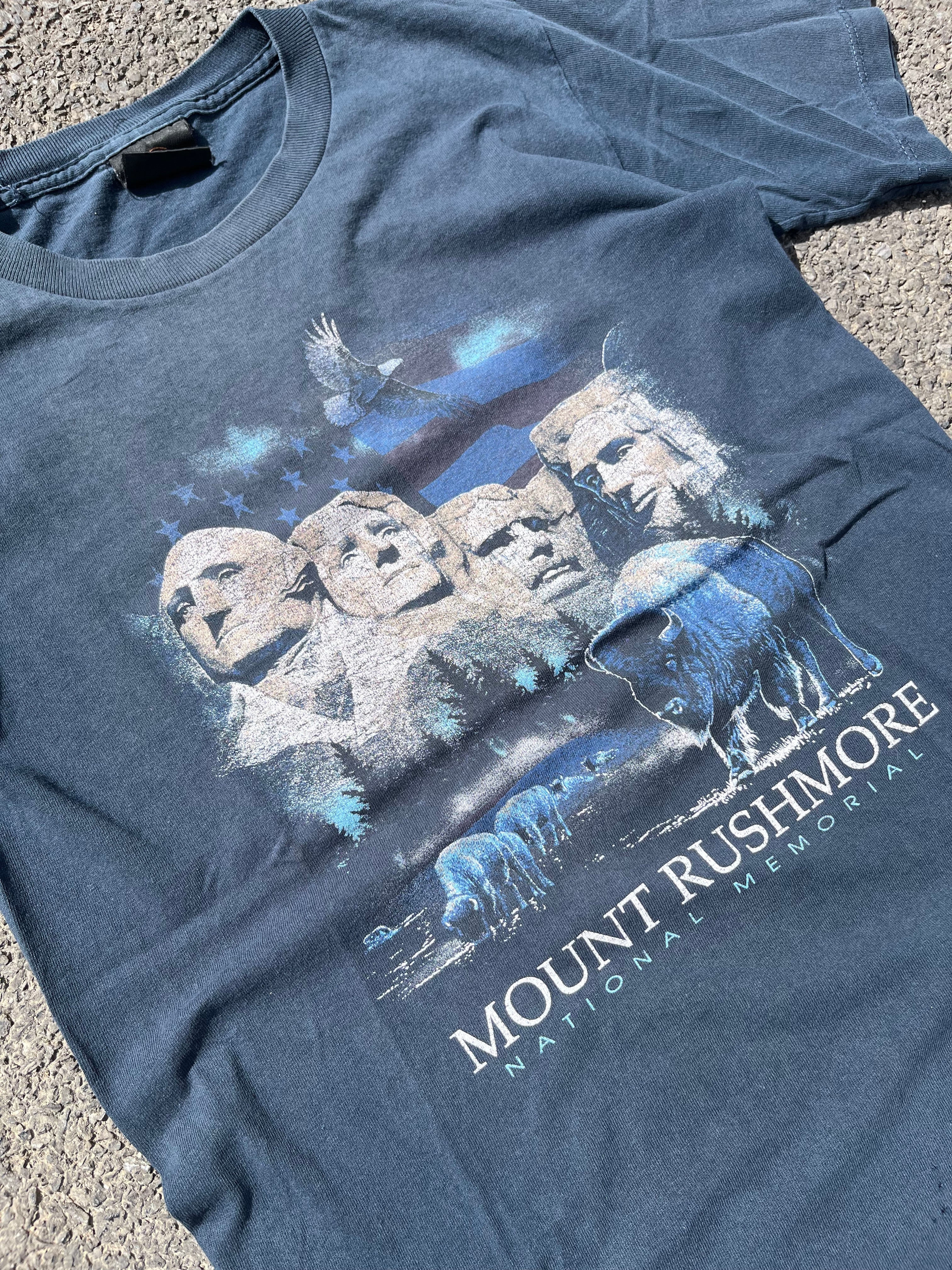 T-SHIRT SOUVENIR MONT RUSHMORE