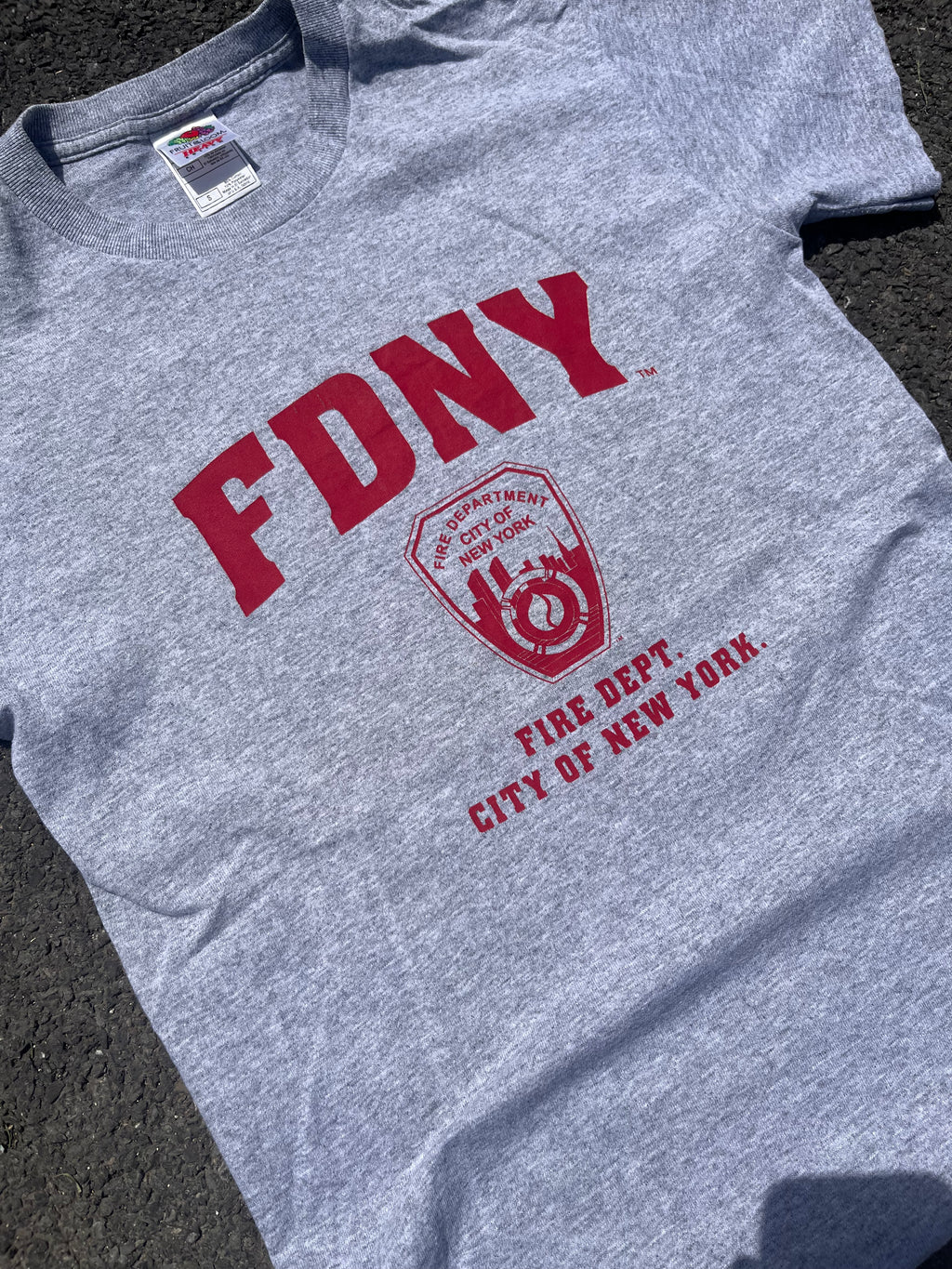 T-SHIRT DES POMPIERS DE NEW YORK GRIS