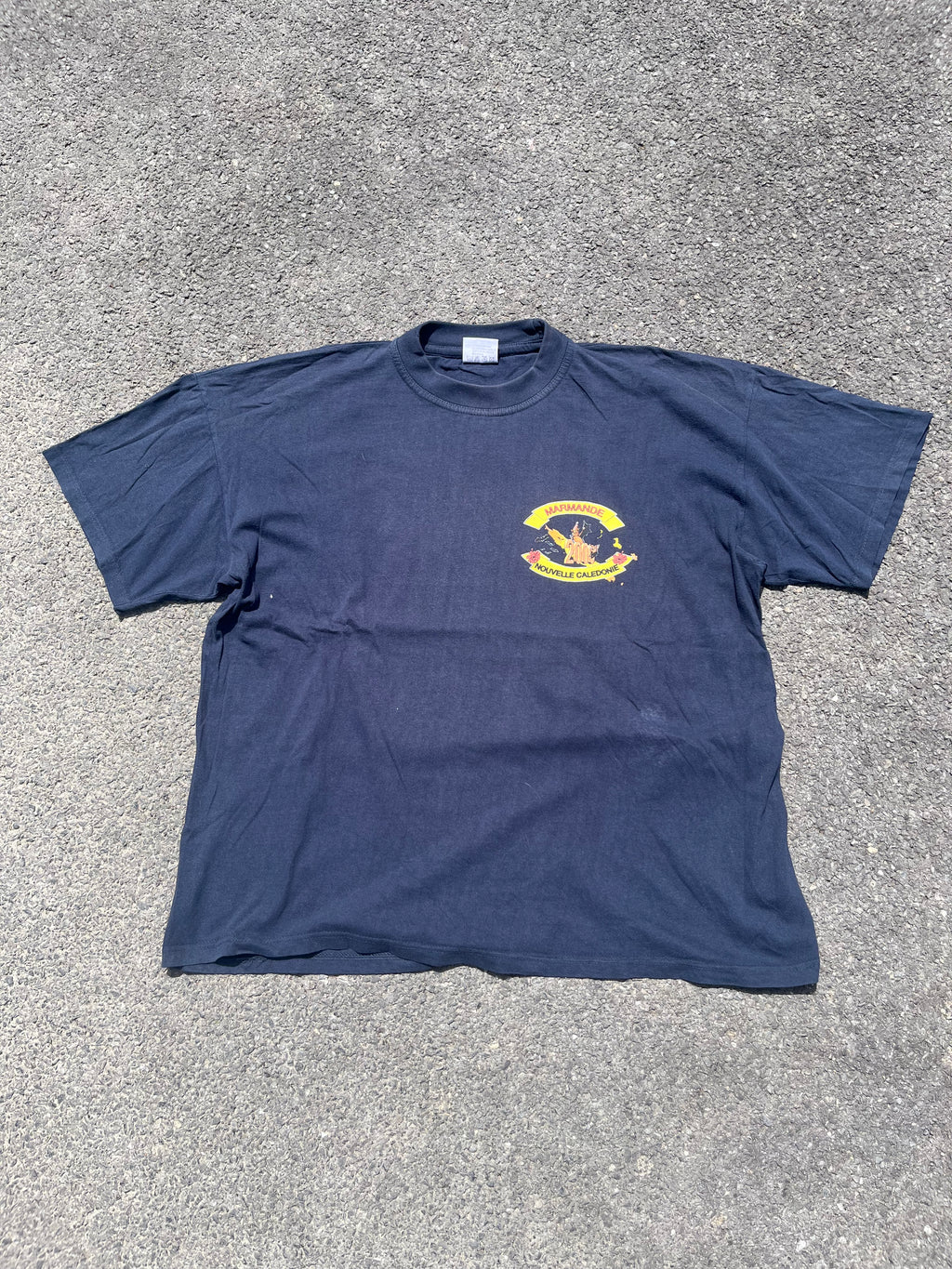 T-SHIRT SOUVENIR DES ANNÉES 2000 NOIR