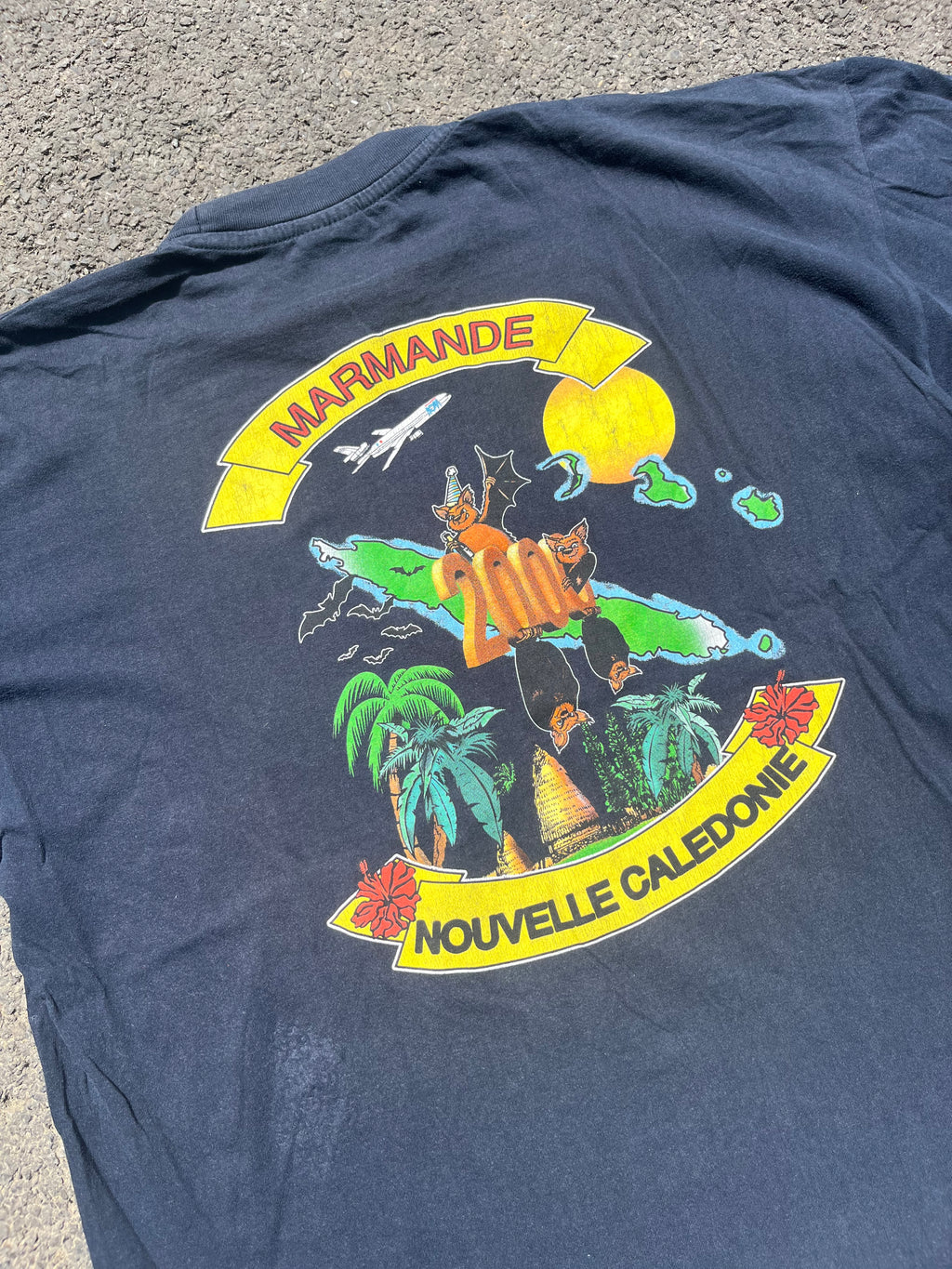 T-SHIRT SOUVENIR DES ANNÉES 2000 NOIR