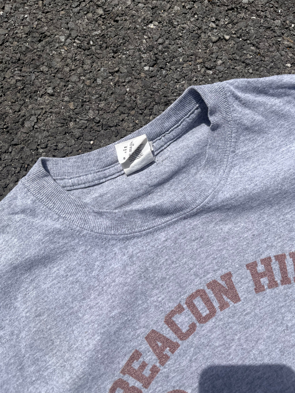 T-SHIRT DE LACROSSE GRIS