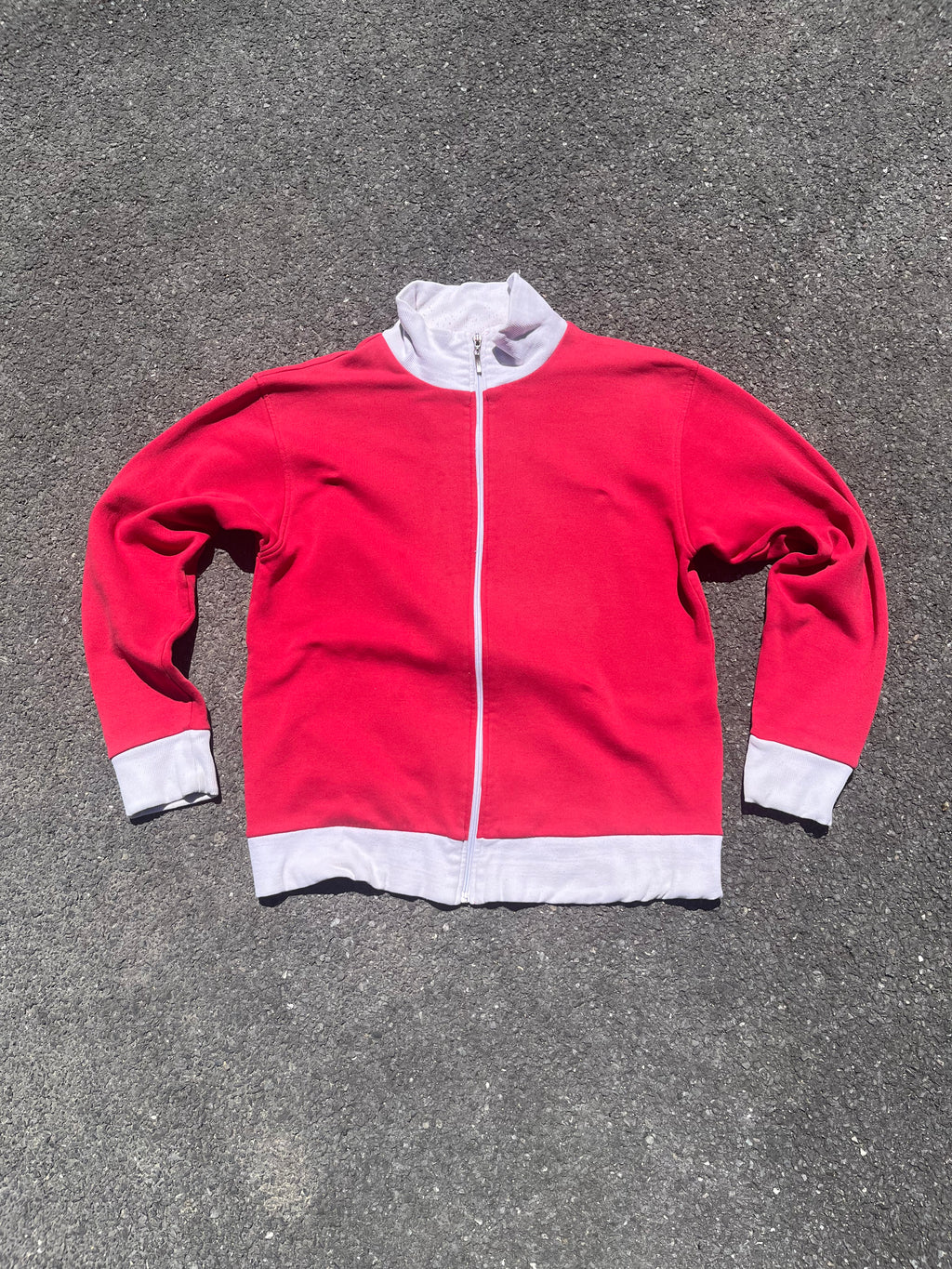 GILET BICOLORE ROUGE ET BLANC CASSÉ