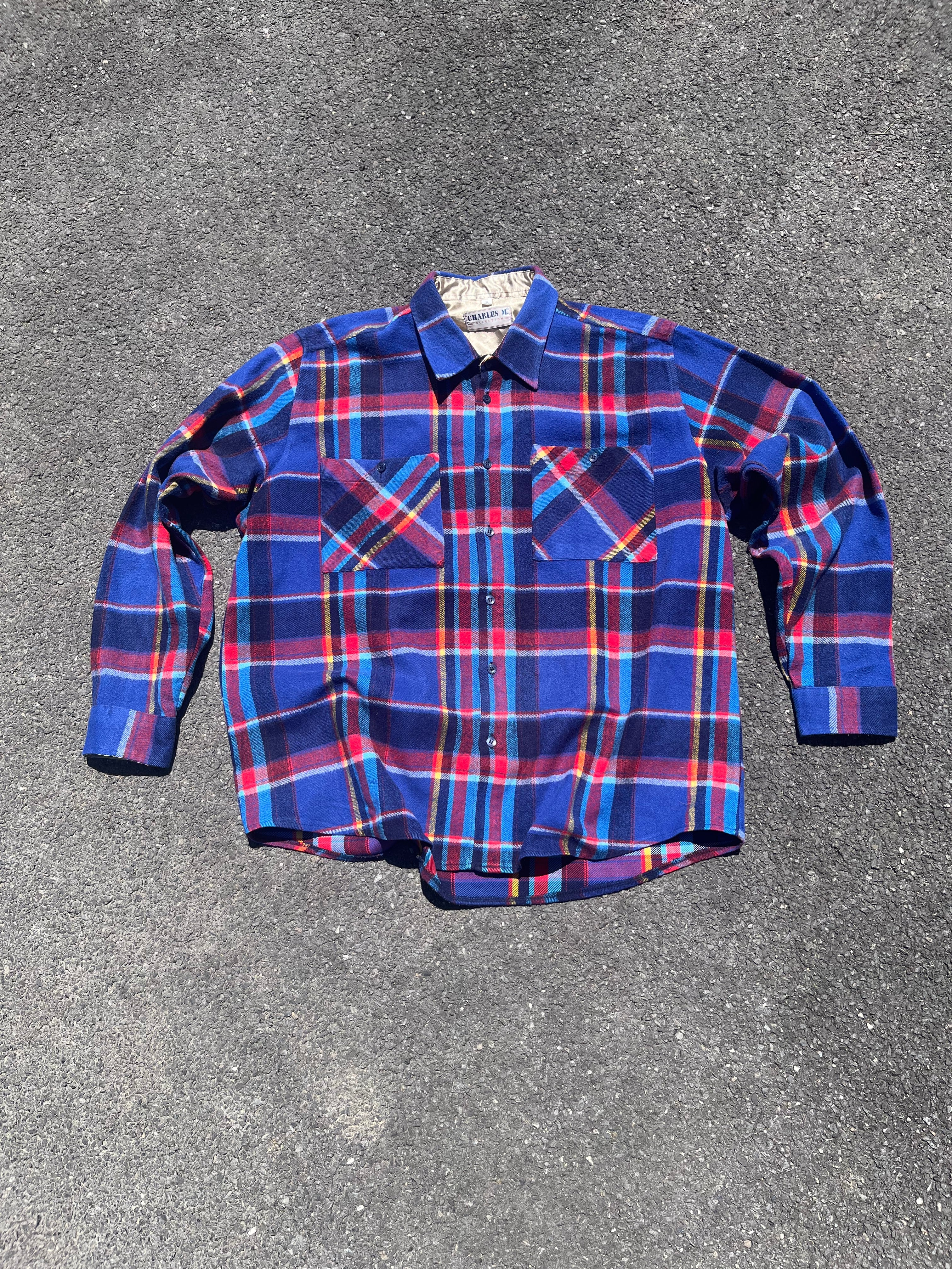 CHEMISE FLANNEL À CARREAUX BLEU ET ROUGE