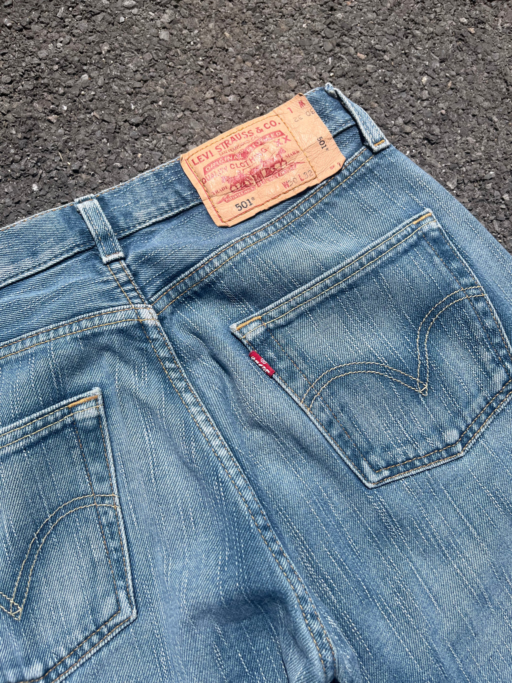 JEAN LEVIS 501 BLEU PATINÉ