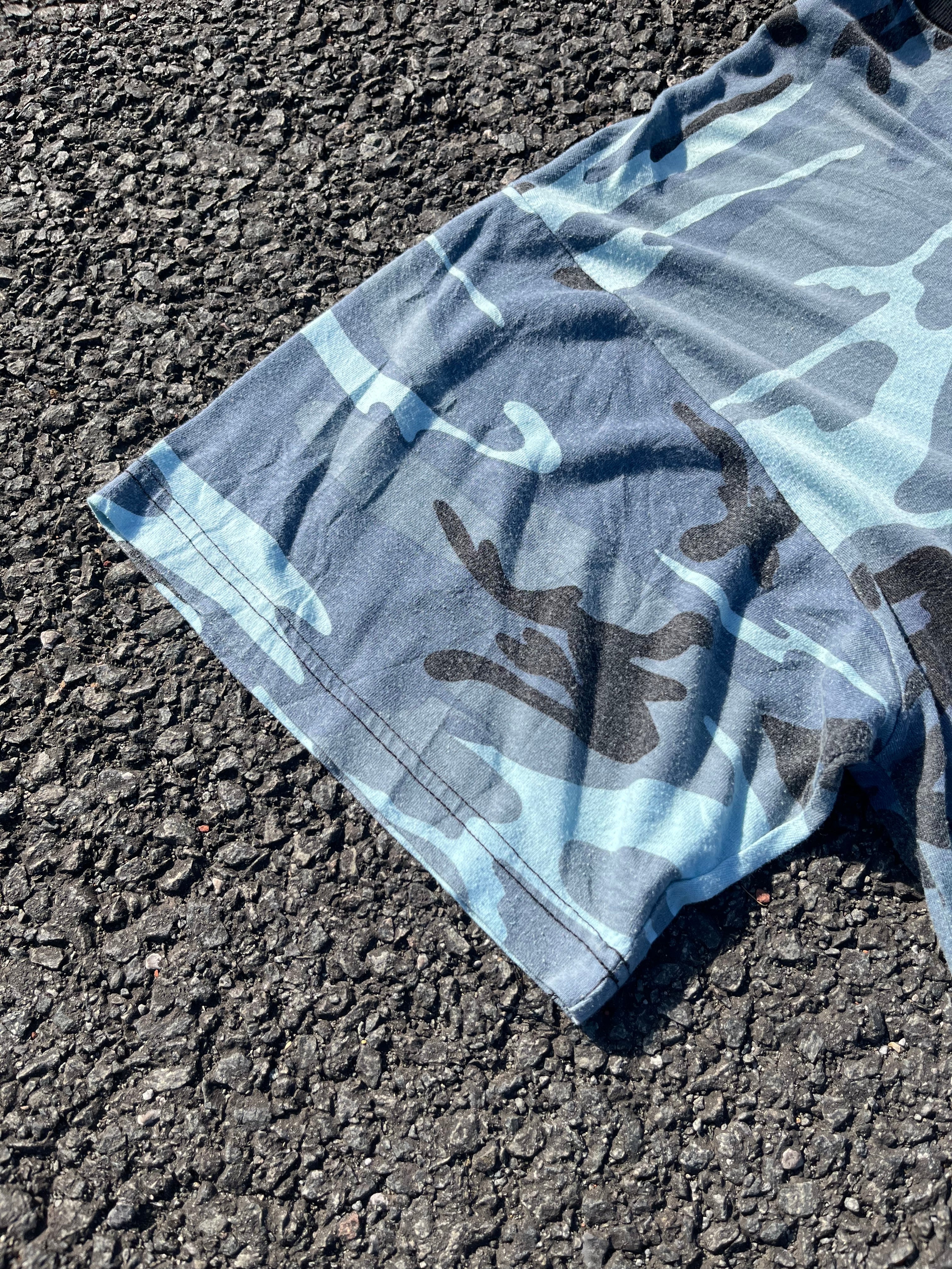 T-SHIRT CAMOUFLAGE LCHS BLEU ET NOIR